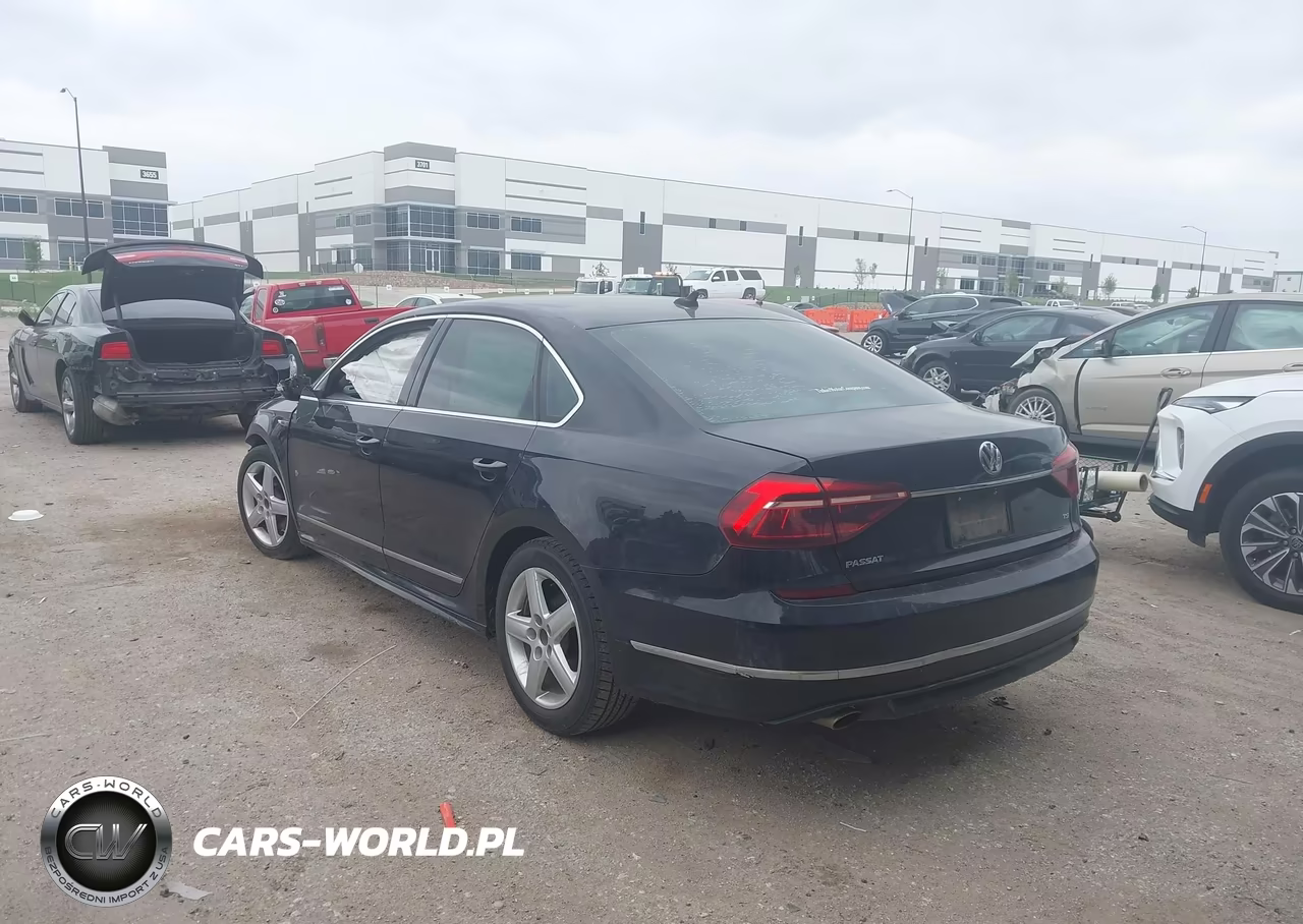 2017 Volkswagen Passat 1.8T R-Line VIN:1VWDT7A35HC053701 - 3