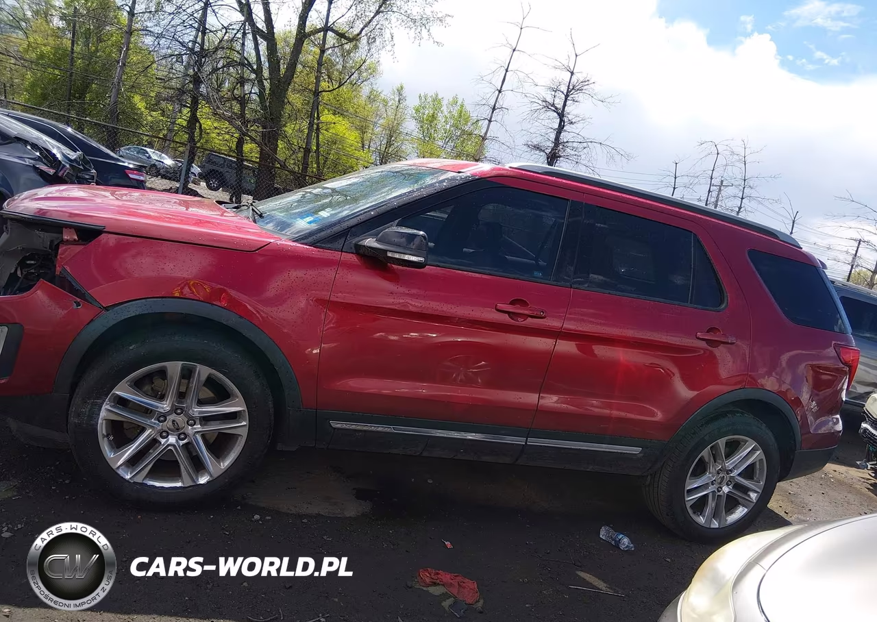 2016 Ford Explorer Xlt VIN:1FM5K8D83GGA83192 - 14