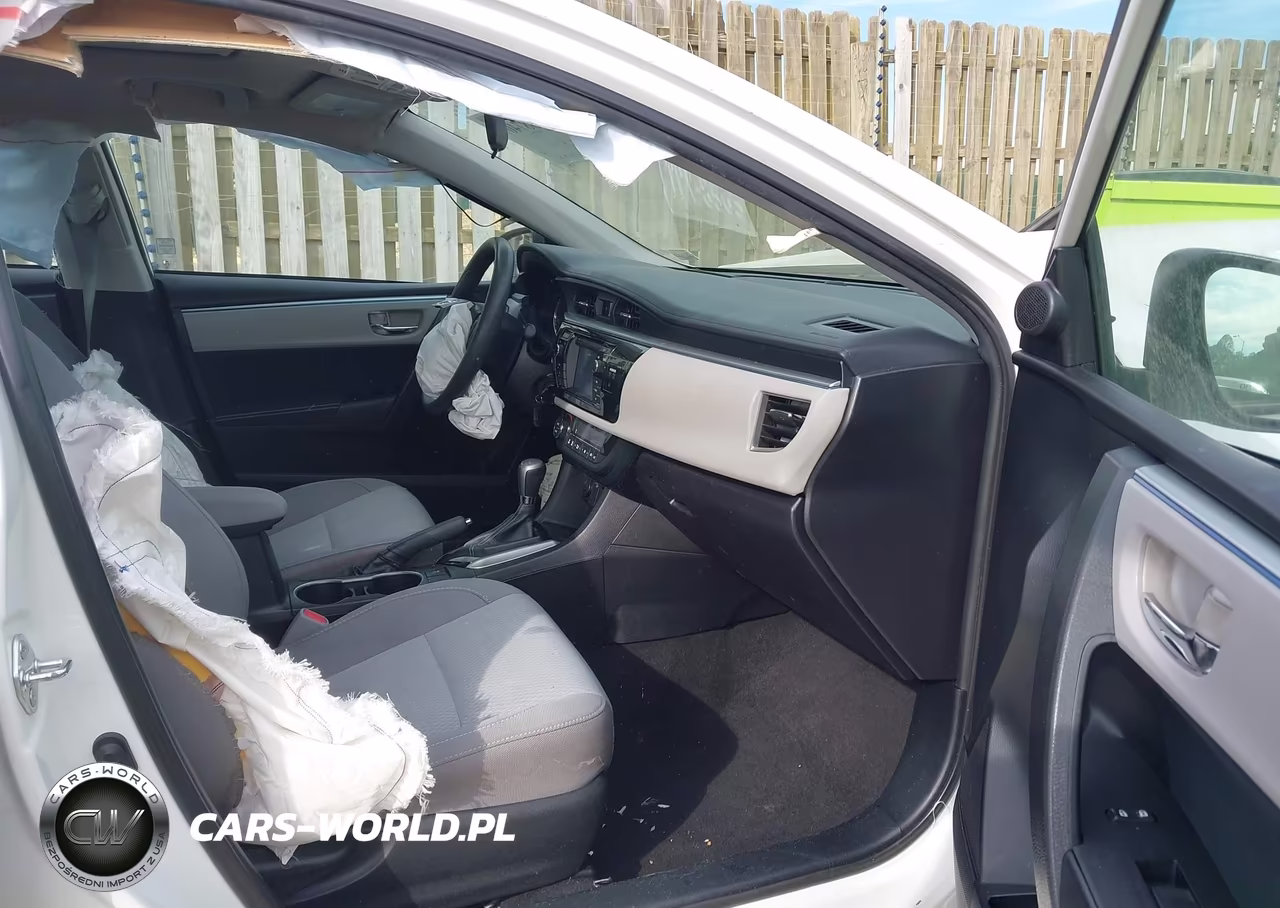 2015 Toyota Corolla Le Plus VIN:2T1BURHE9FC442940 - 5