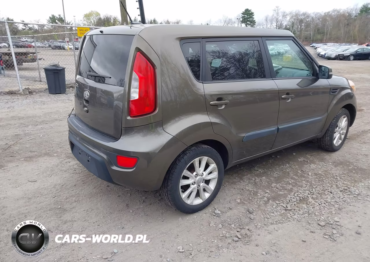2013 Kia Soul + VIN:KNDJT2A61D7546331 - 4