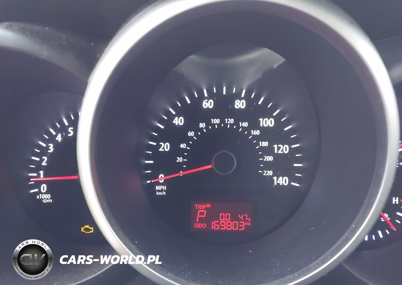 2013 Kia Soul + VIN:KNDJT2A61D7546331 - 7