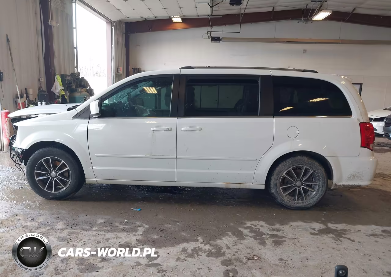 2017 Dodge Grand Caravan Sxt VIN:2C4RDGCG2HR791646 - 14