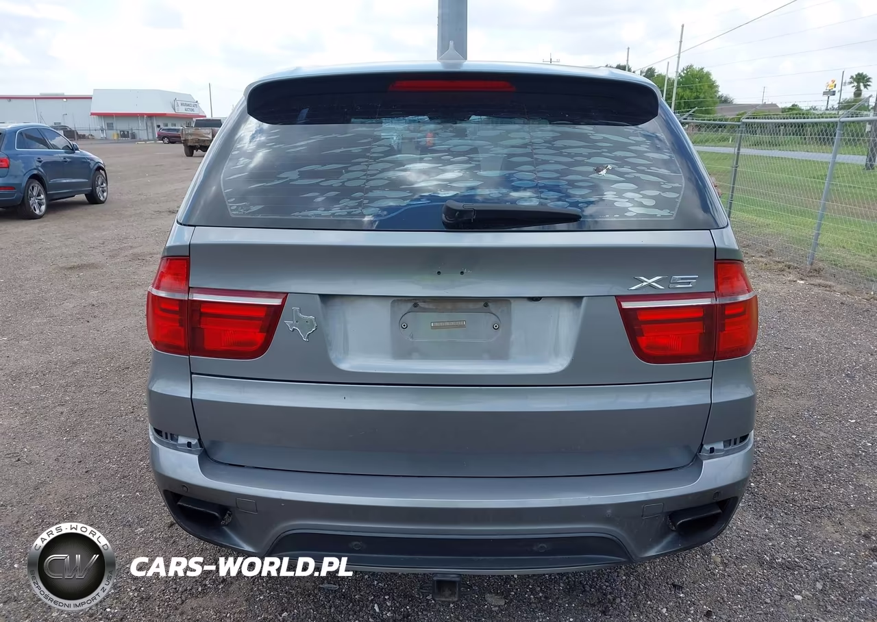 2011 BMW X5 xDrive50I VIN:5UXZV8C52BL418011 - 16