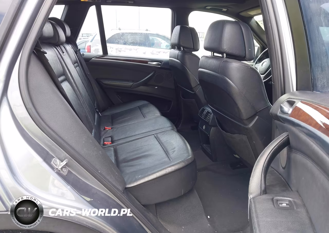 2011 BMW X5 xDrive50I VIN:5UXZV8C52BL418011 - 8