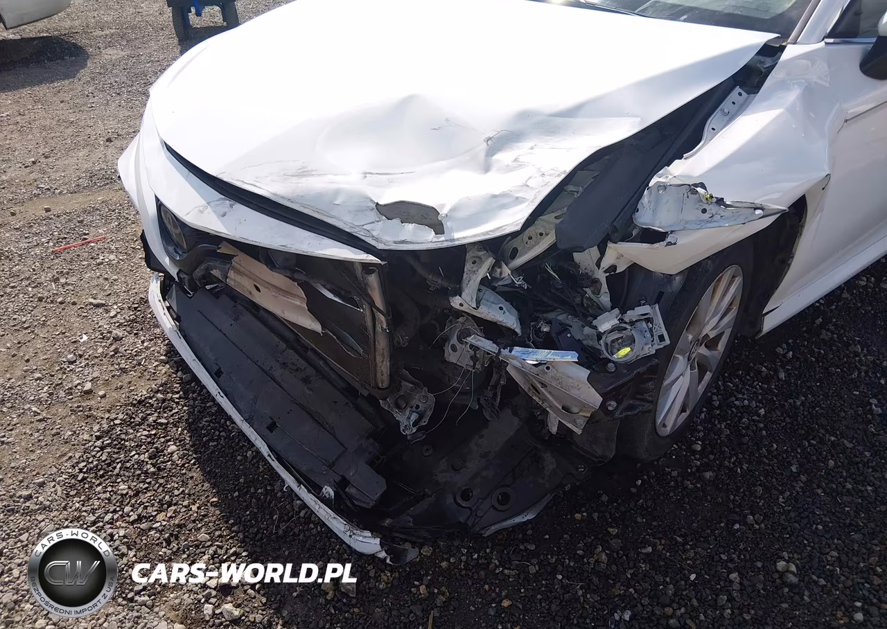2020 Toyota Camry Le VIN:4T1C11AK2LU921242 - 6