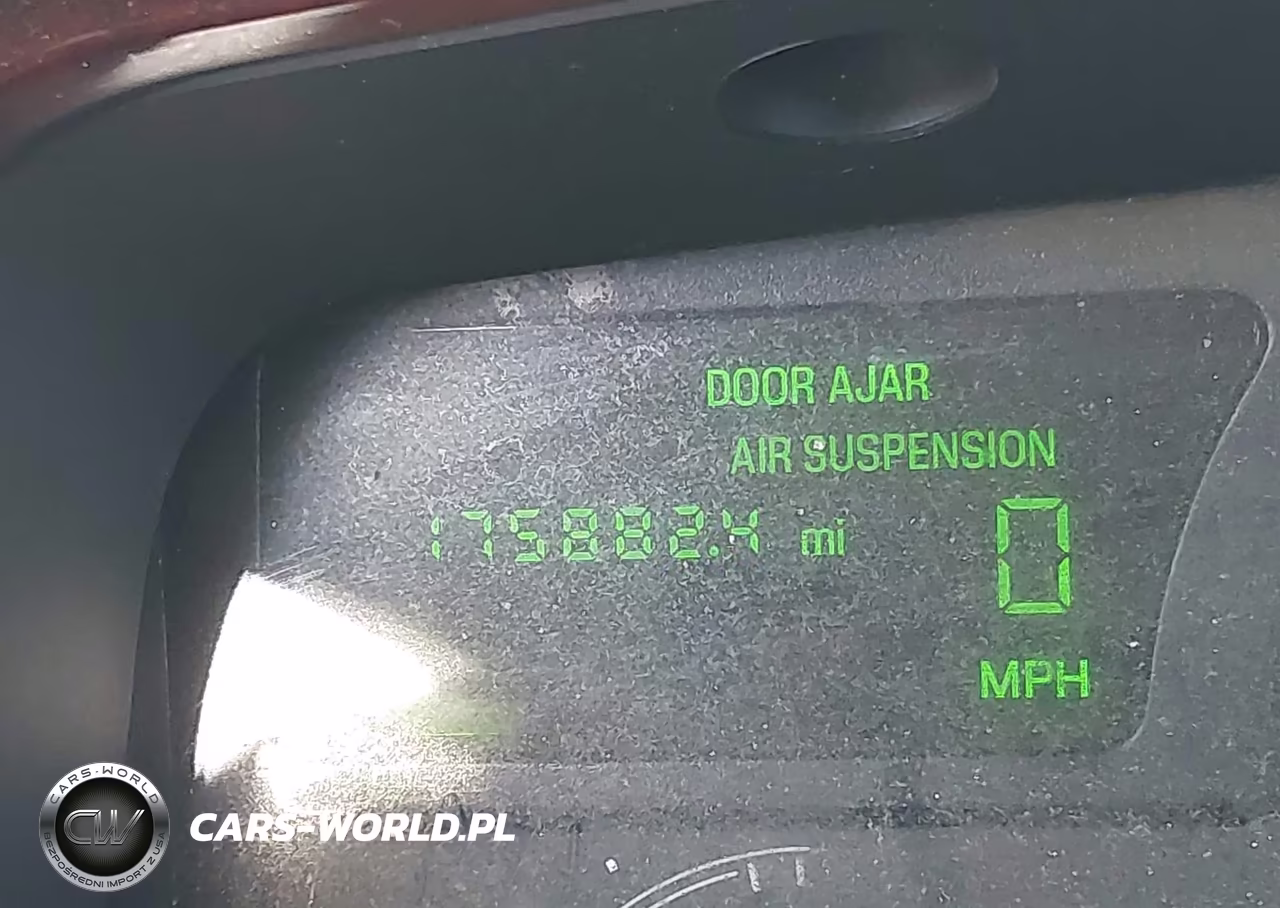 2003 Lincoln Town Car Signature VIN:1LNHM82W23Y703933 - 15
