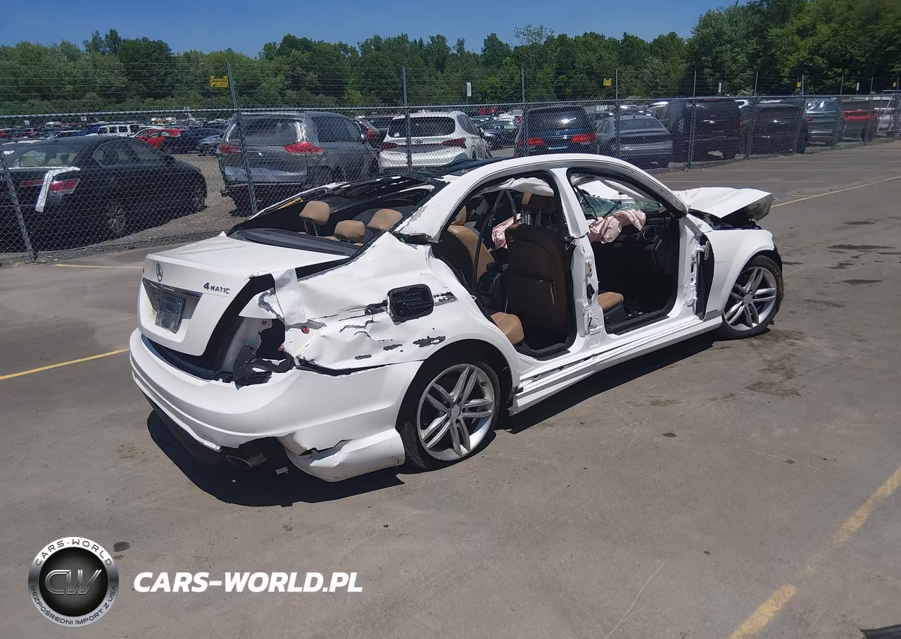 2013 Mercedes-Benz C 300 Sport 4Matic VIN:WDDGF8ABXDR296616 - 4