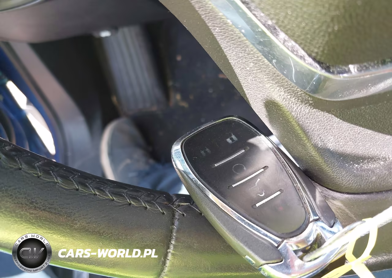 2019 Chevrolet Equinox Premier VIN:3GNAXPEX6KS595146 - 11