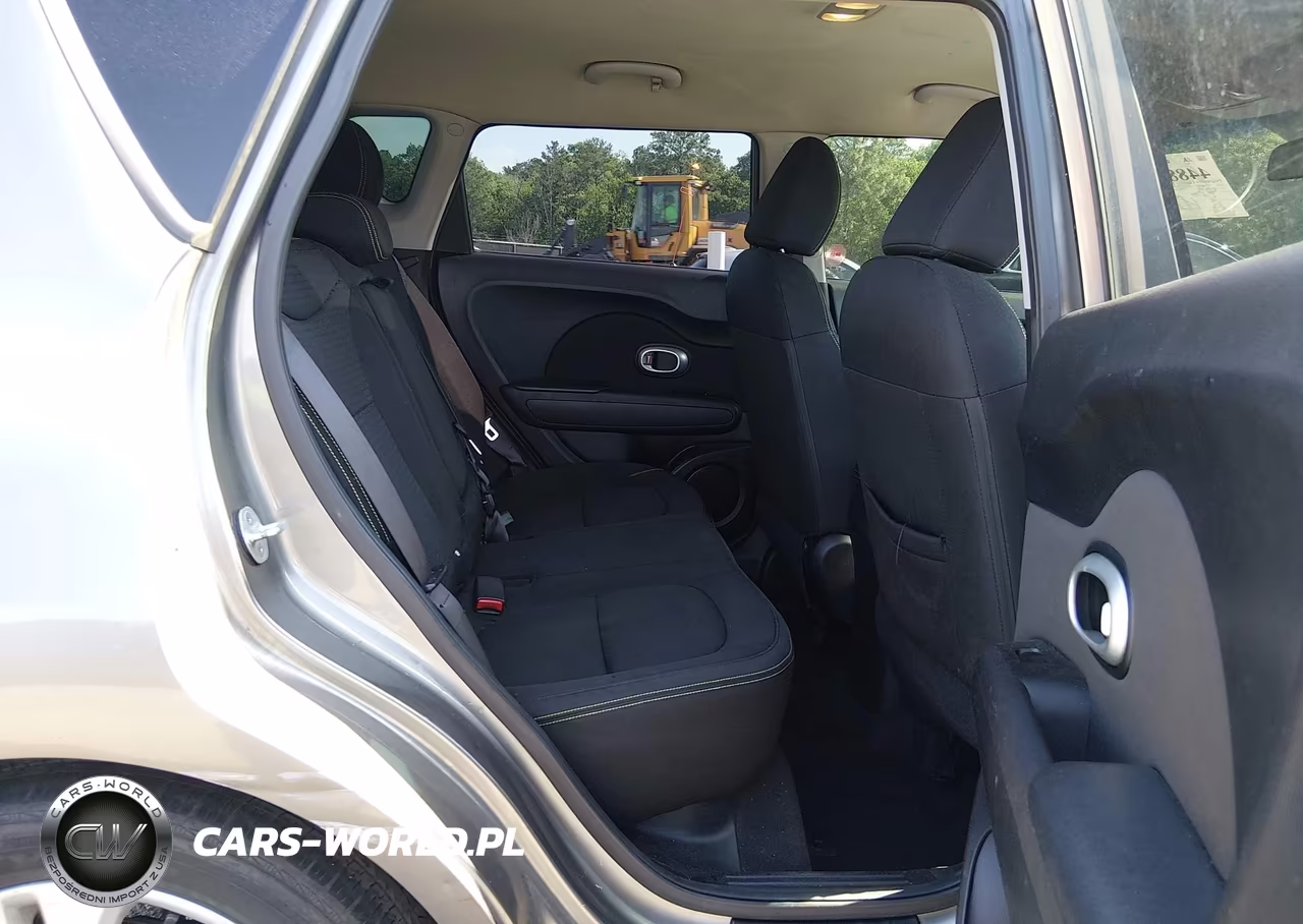 2016 Kia Soul + VIN:KNDJP3A51G7249601 - 8