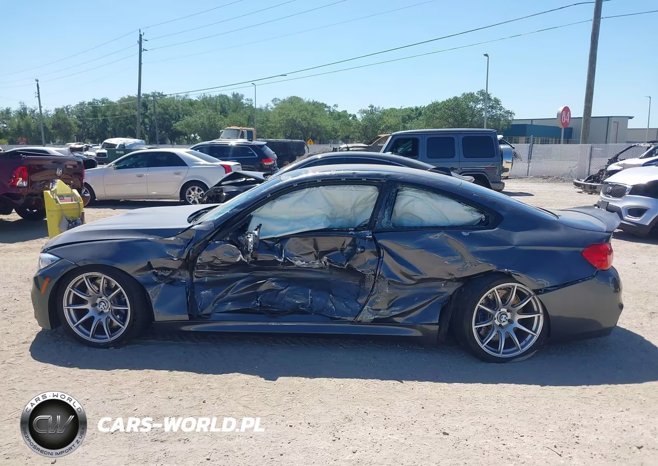 2015 BMW M4 VIN:WBS3R9C59FK332457 - 15