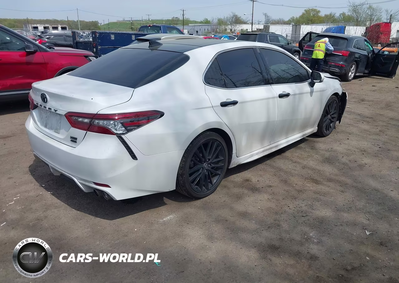 2022 Toyota Camry Xse Awd VIN:4T1K61BK0NU051991 - 4