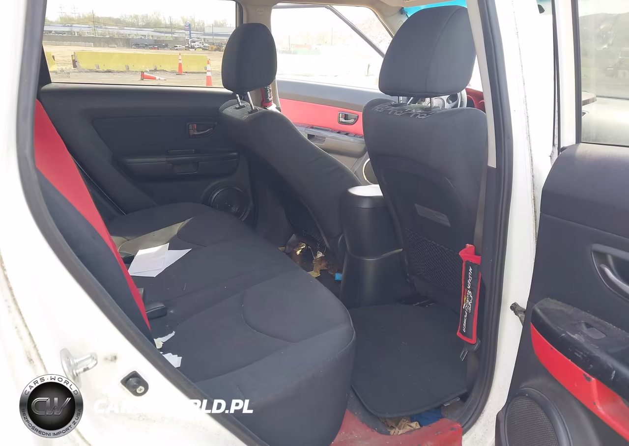 2010 Kia Soul + VIN:KNDJT2A25A7701875 - 8