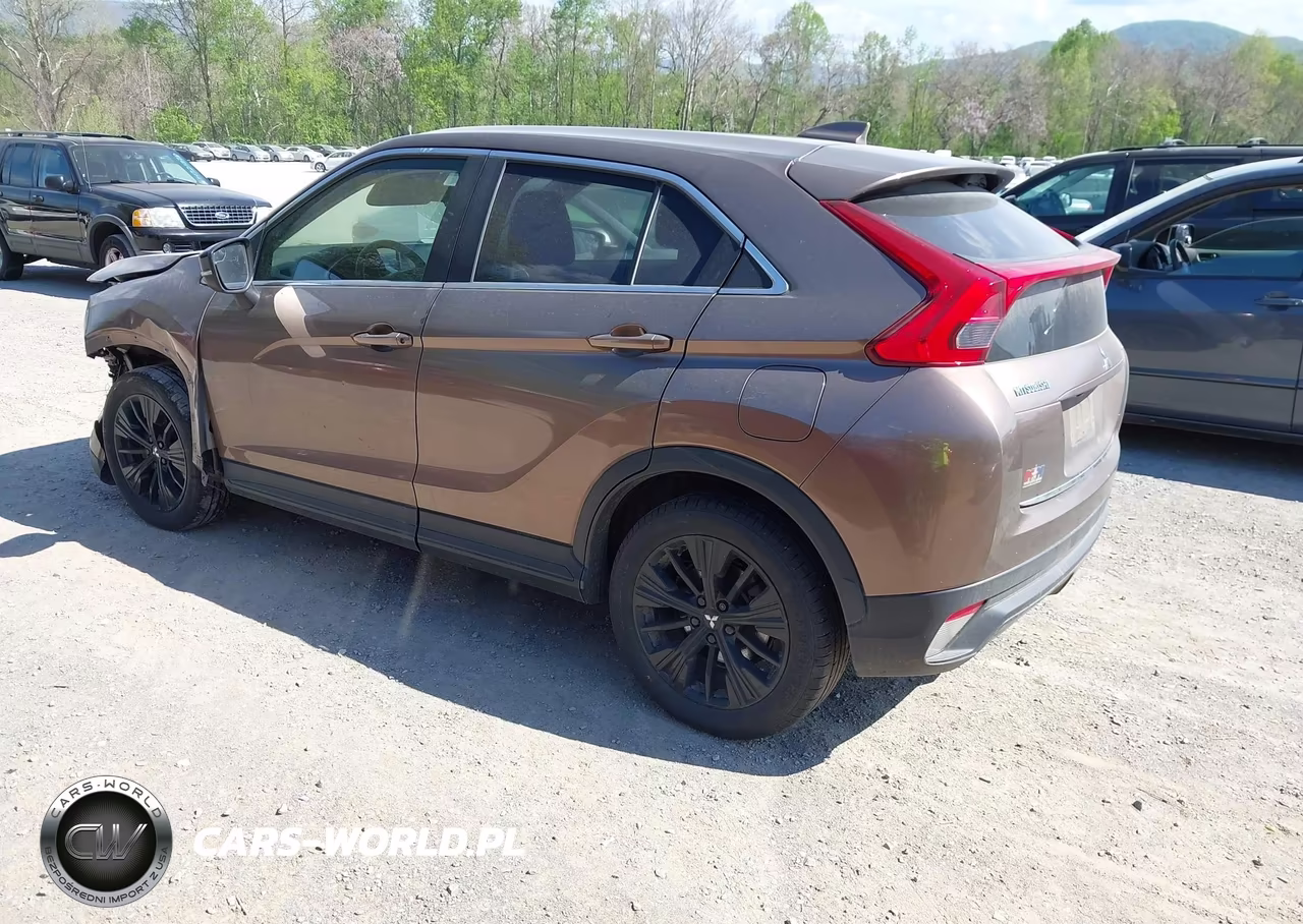 2018 Mitsubishi Eclipse Cross Le VIN:JA4AT4AA4JZ066892 - 3