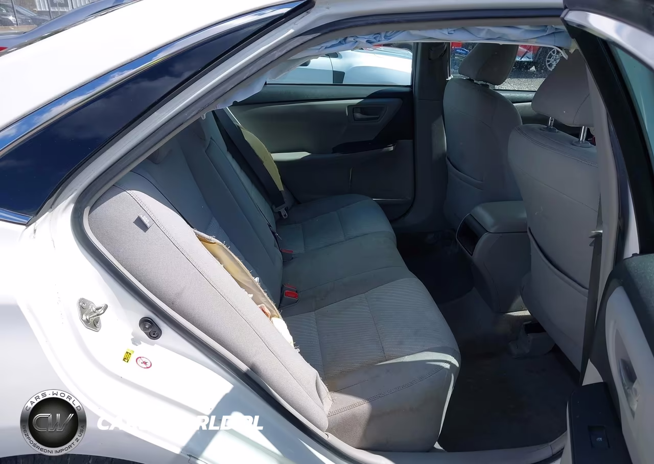 2017 Toyota Camry Le VIN:4T1BF1FK2HU803611 - 19