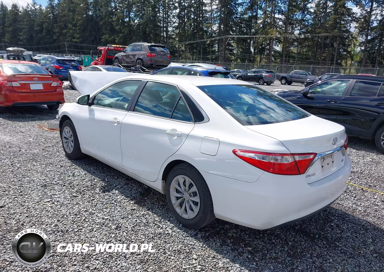 2017 Toyota Camry Le VIN:4T1BF1FK2HU803611 - 3
