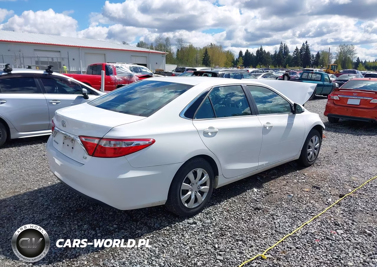 2017 Toyota Camry Le VIN:4T1BF1FK2HU803611 - 4