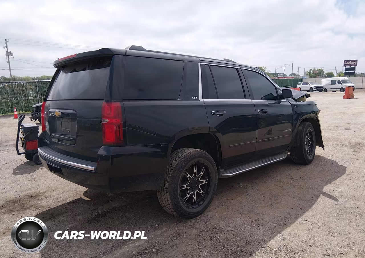 2015 Chevrolet Tahoe Ltz VIN:1GNSKCKC2FR239086 - 4