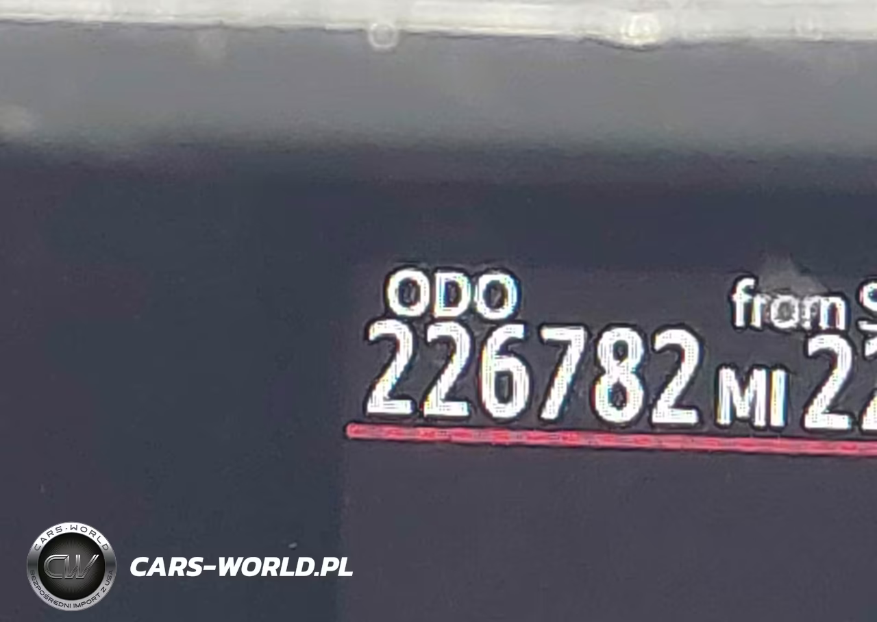 2015 Toyota Prius C Three VIN:JTDKDTB37F1114618 - 15