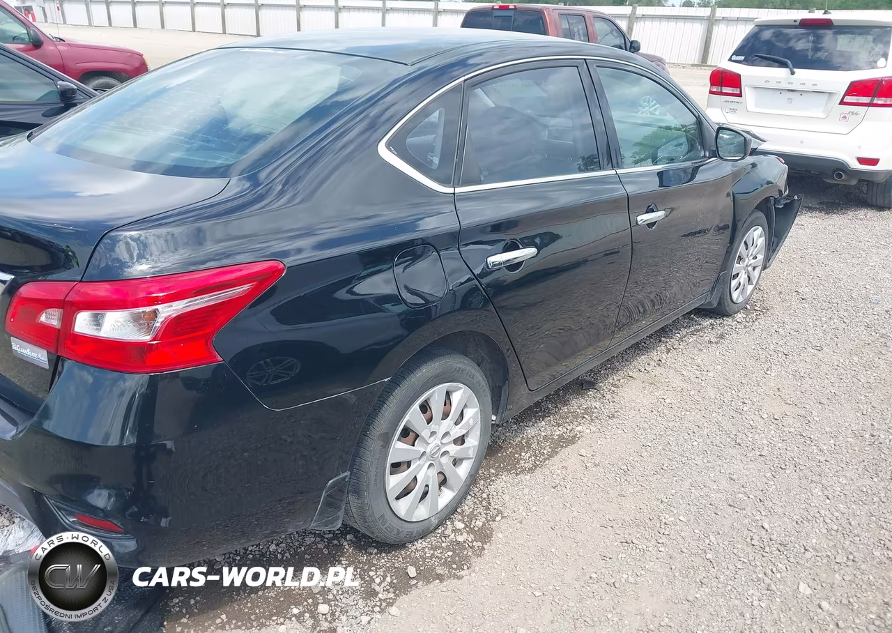 2016 Nissan Sentra S VIN:3N1AB7AP6GY309249 - 4