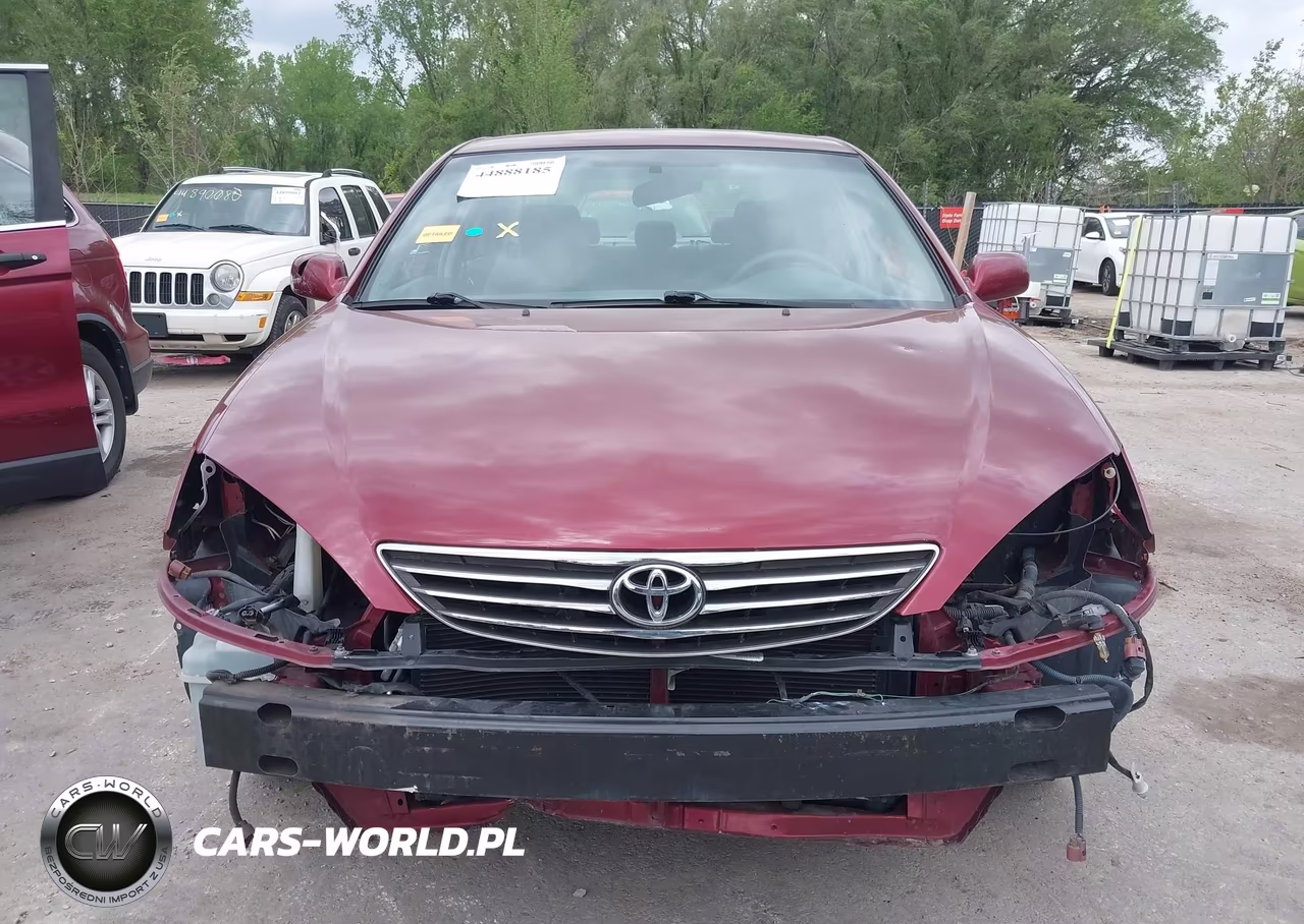 2005 Toyota Camry Le VIN:4T1BE32K75U069385 - 13