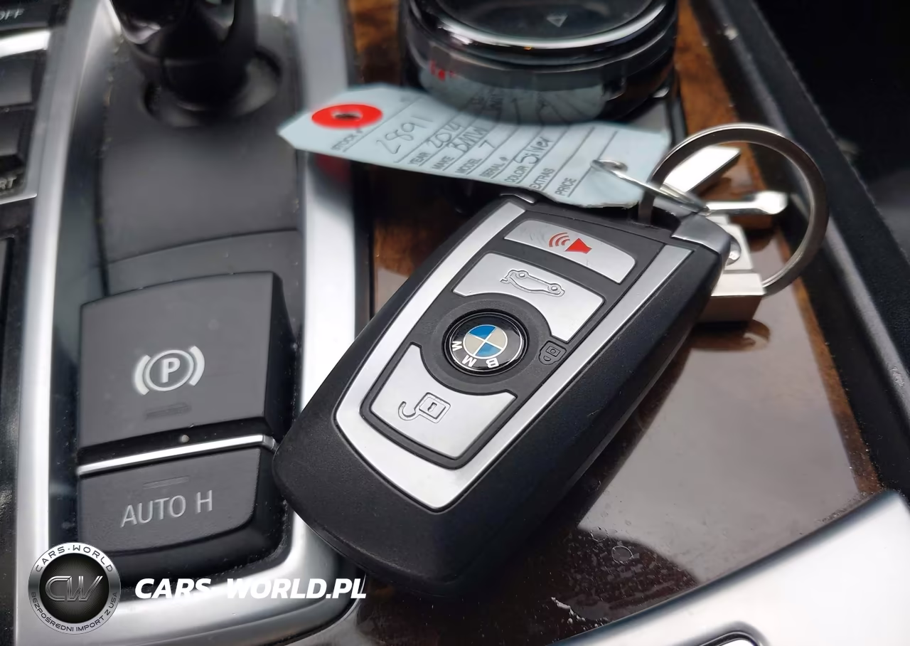 2014 BMW Alpina B7 xDrive VIN:WBAYF8C51ED652825 - 11