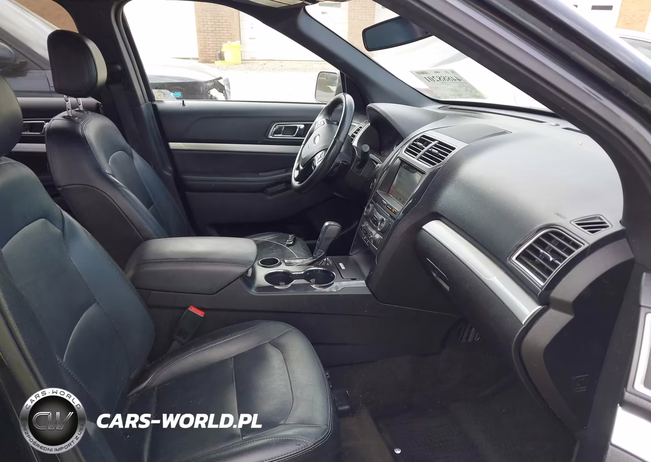 2017 Ford Explorer Xlt VIN:1FM5K7D88HGC02592 - 5
