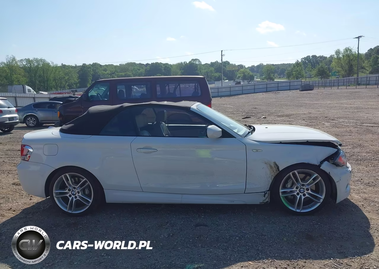 2013 BMW 135I VIN:WBAUN7C5XDVM28196 - 13