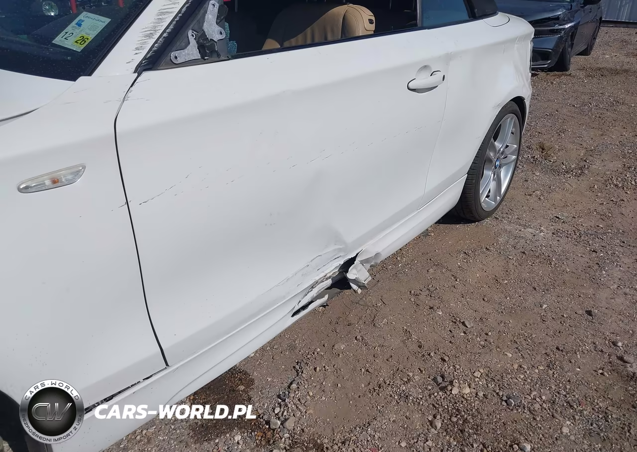 2013 BMW 135I VIN:WBAUN7C5XDVM28196 - 17