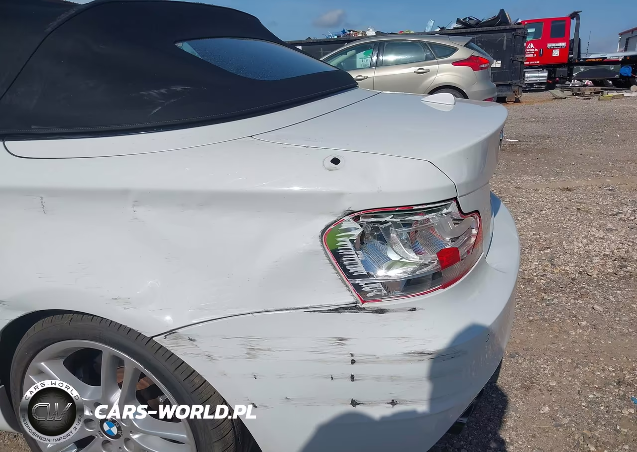 2013 BMW 135I VIN:WBAUN7C5XDVM28196 - 19