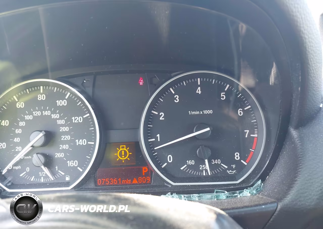 2013 BMW 135I VIN:WBAUN7C5XDVM28196 - 7