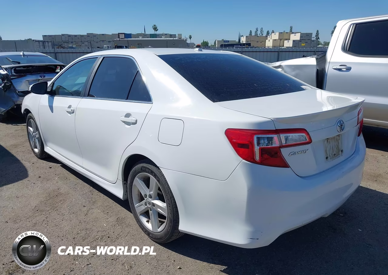 2013 Toyota Camry Se VIN:4T1BF1FK5DU638888 - 3