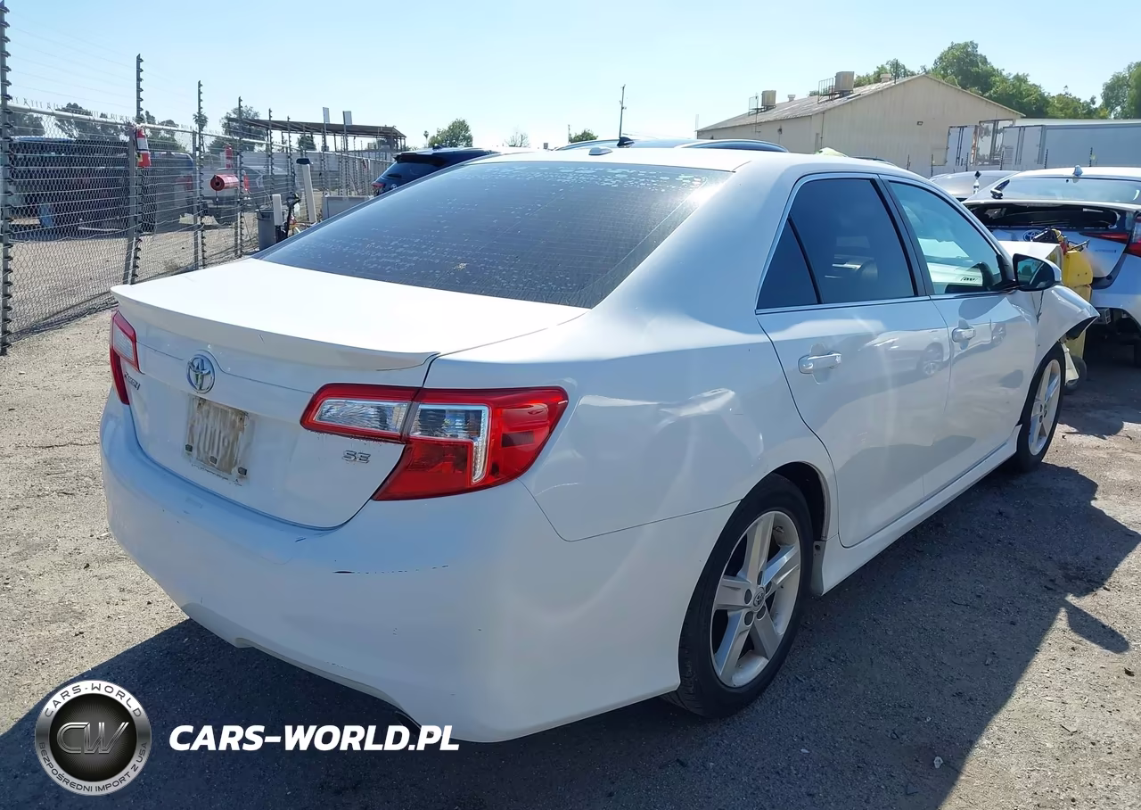 2013 Toyota Camry Se VIN:4T1BF1FK5DU638888 - 4