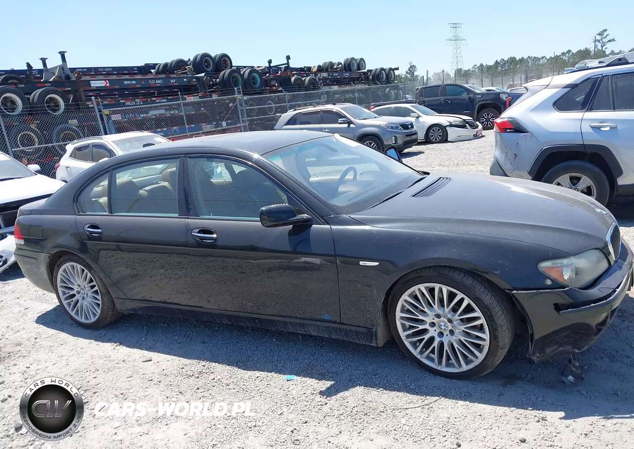 2007 BMW 750Li VIN:WBAHN83557DT75795 - 13