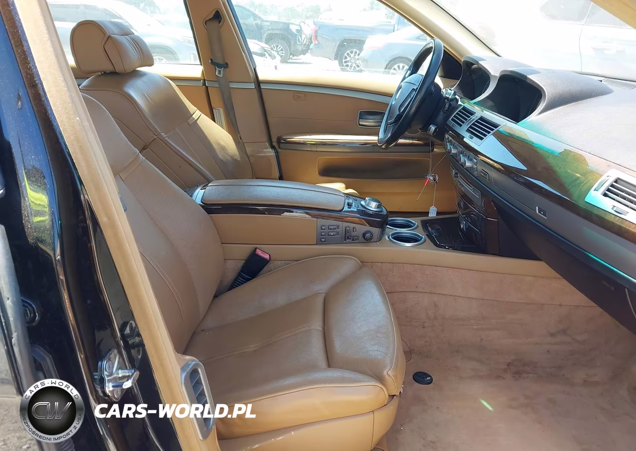 2007 BMW 750Li VIN:WBAHN83557DT75795 - 5