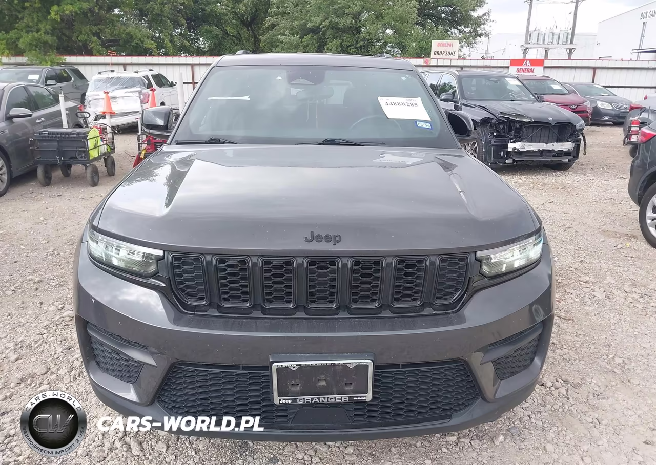 2022 Jeep Grand Cherokee Altitude 4X2 VIN:1C4RJGAG9N8574579 - 12