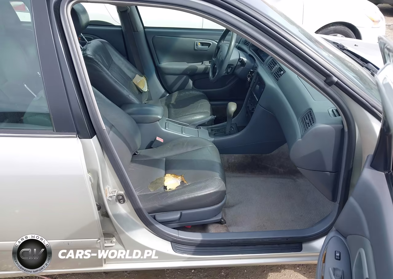 2000 Toyota Camry Ce VIN:4T1BG22K6YU650837 - 5