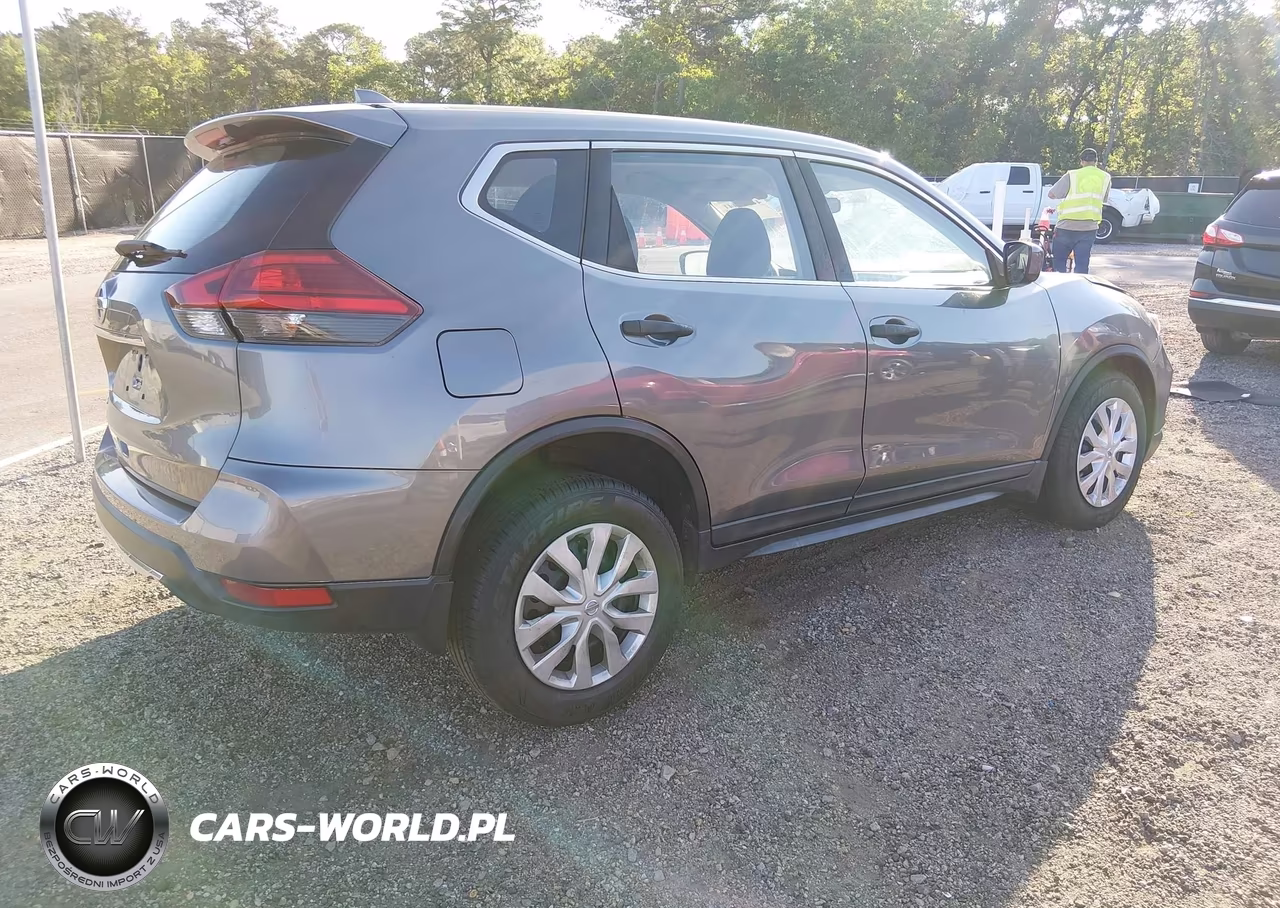 2017 Nissan Rogue S VIN:JN8AT2MTXHW138542 - 4