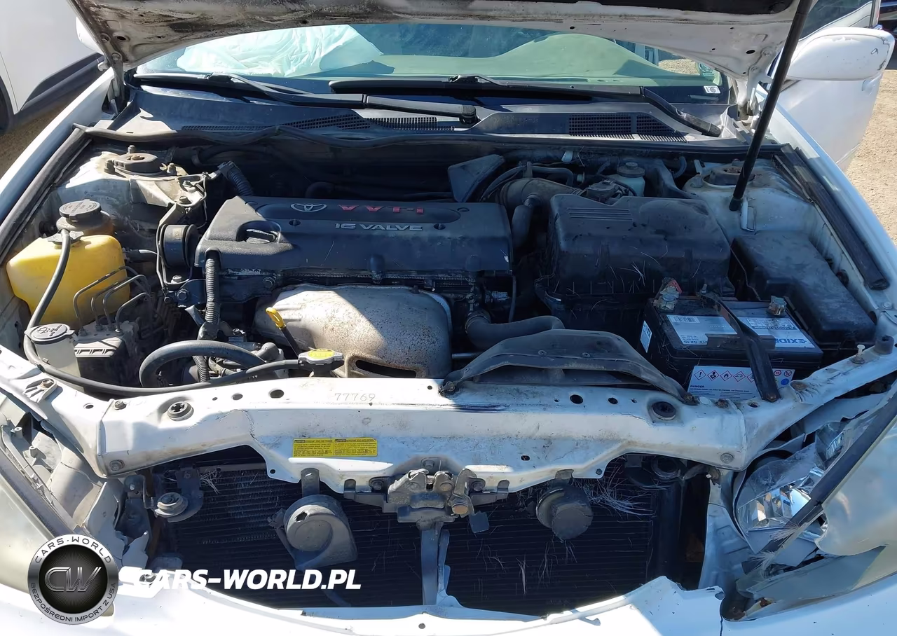 2002 Toyota Camry Le VIN:JTDBE30K120025487 - 10