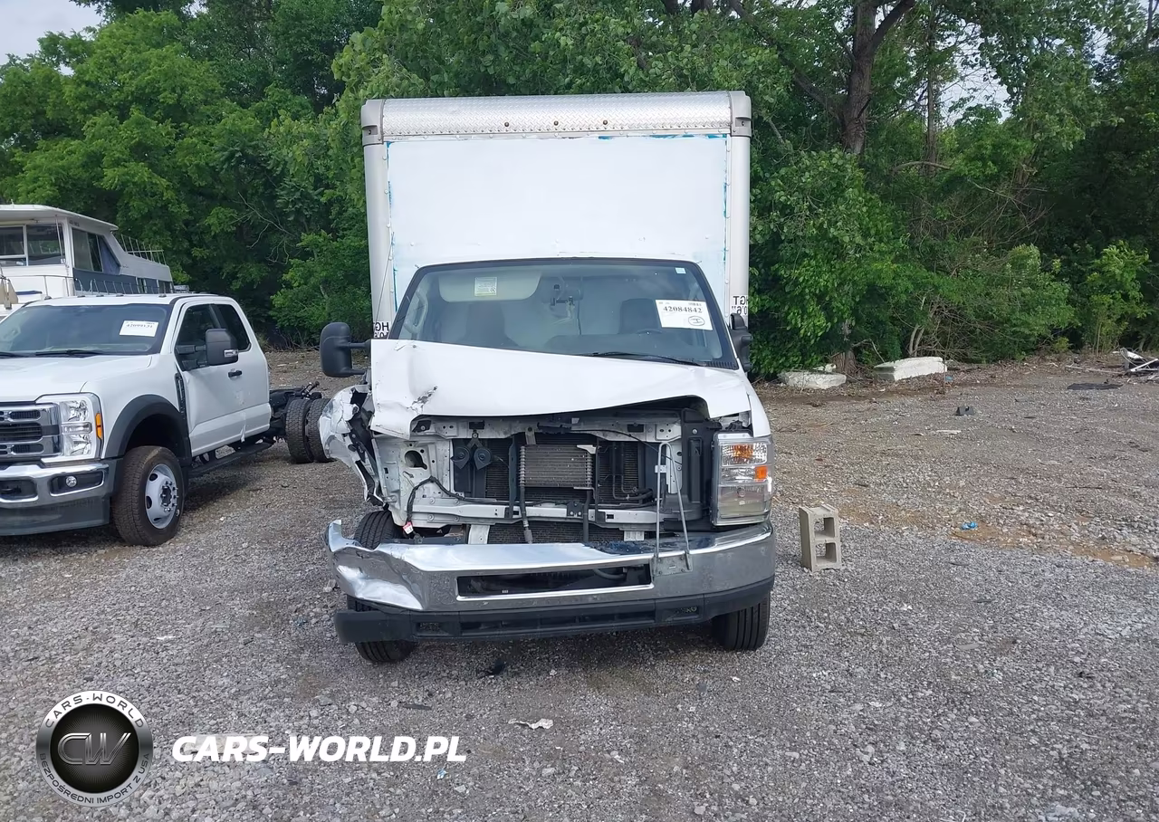 2018 Ford E-450 Cutaway VIN:1FDXE4FS4JDC08713 - 12