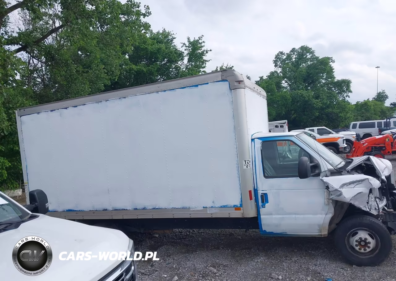 2018 Ford E-450 Cutaway VIN:1FDXE4FS4JDC08713 - 13