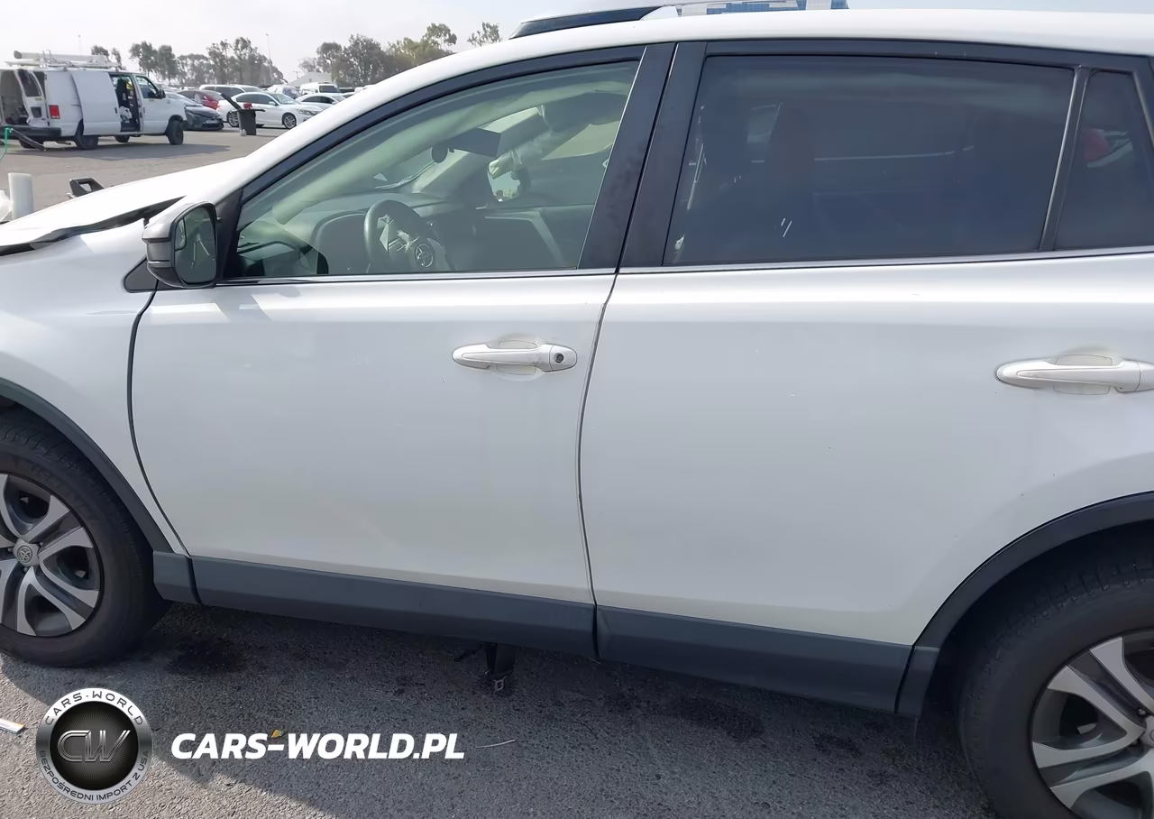 2016 Toyota Rav4 Le VIN:JTMZFREV9GD086202 - 14