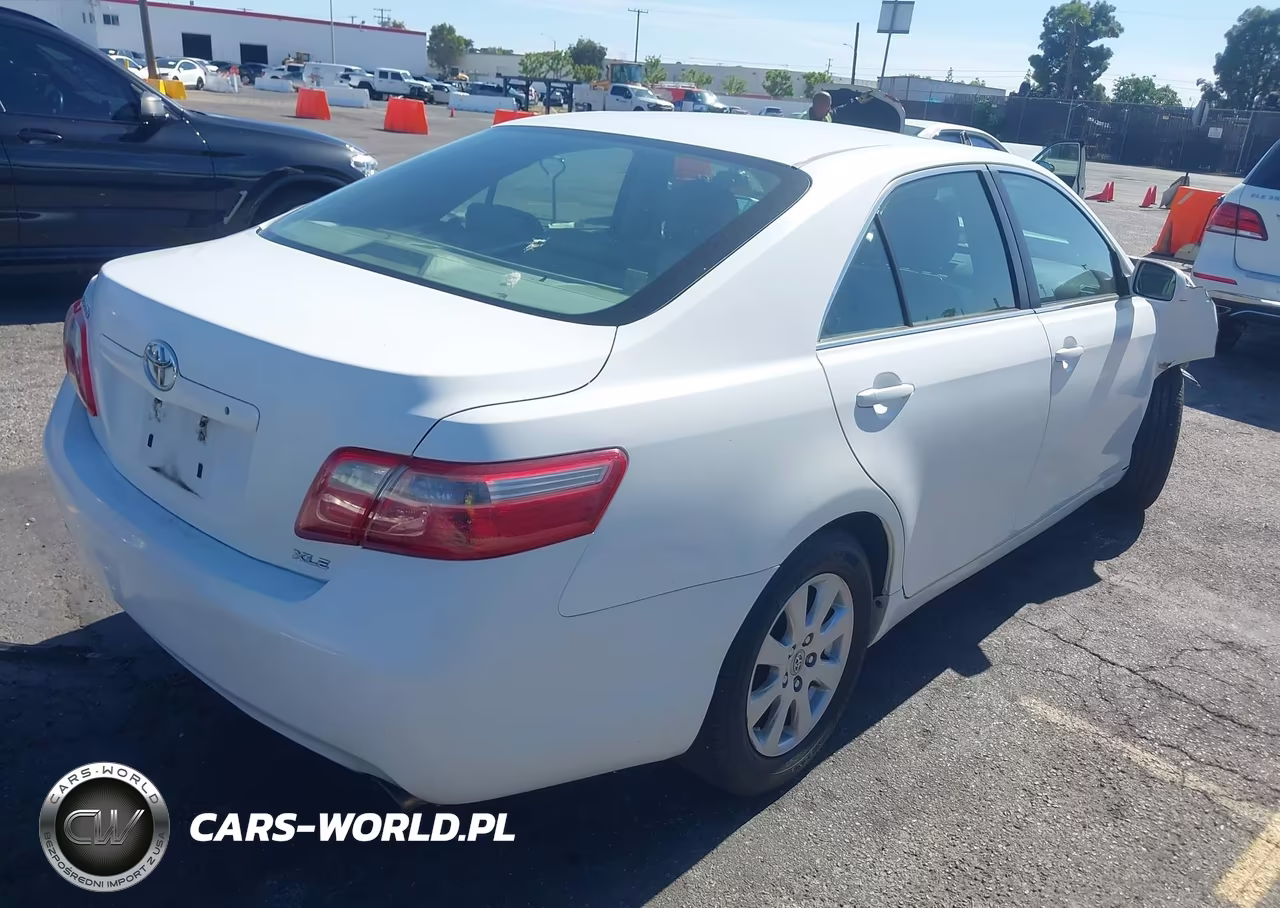 2007 Toyota Camry Xle VIN:4T1BE46KX7U592368 - 4