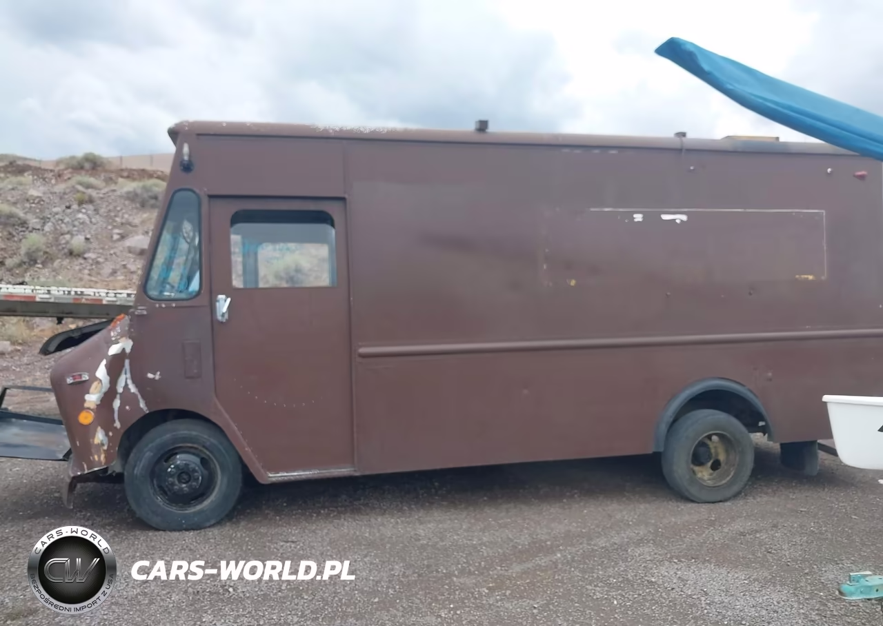 1981 GMC Forward Control Chassis P3500 VIN:1GDHP32MXB3502723 - 14