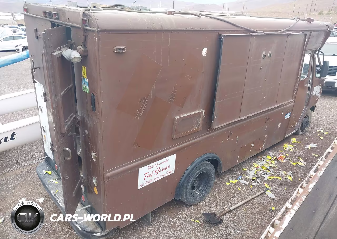 1981 GMC Forward Control Chassis P3500 VIN:1GDHP32MXB3502723 - 4