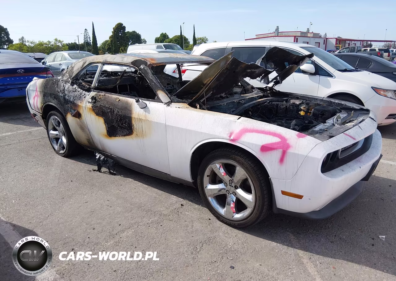 2013 Dodge Challenger Sxt