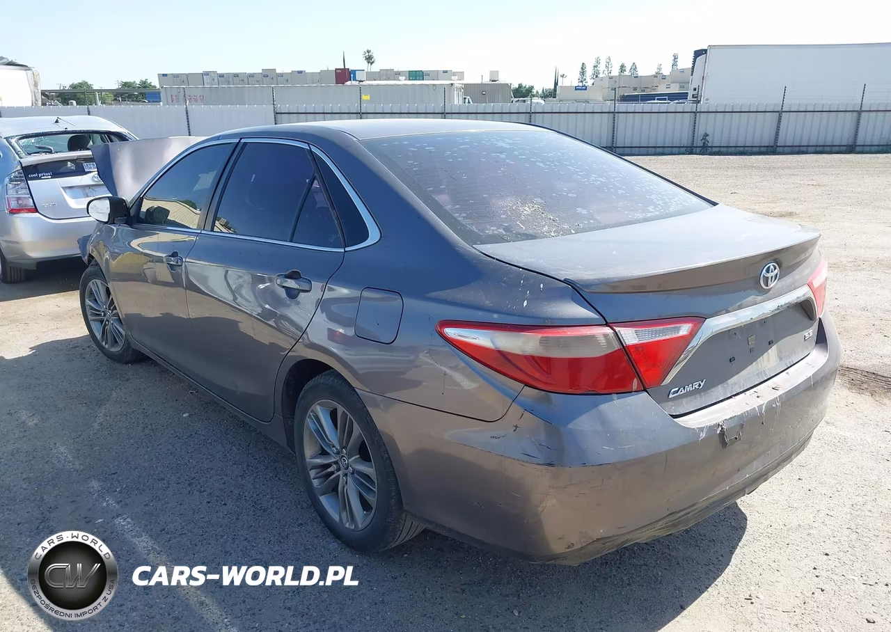 2015 Toyota Camry Se VIN:4T1BF1FK9FU095614 - 3