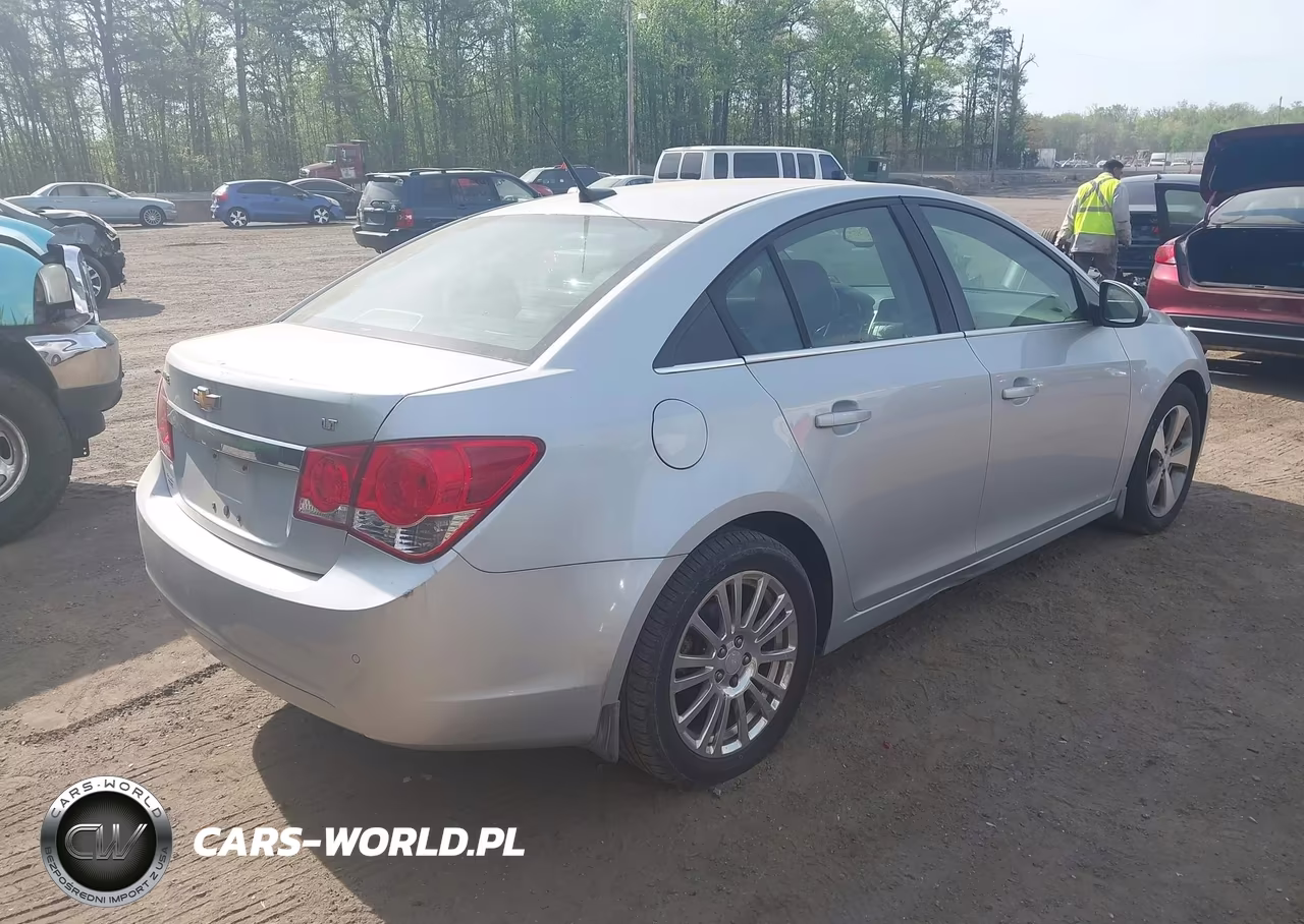 2011 Chevrolet Cruze 2Lt VIN:1G1PG5S92B7266349 - 4