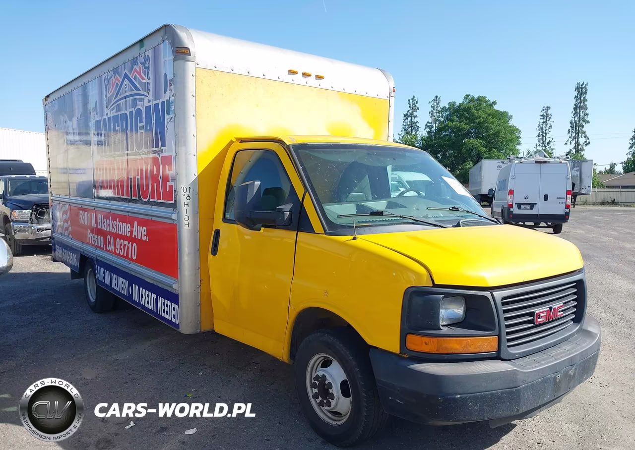 2012 GMC Savana Cutaway Work Van