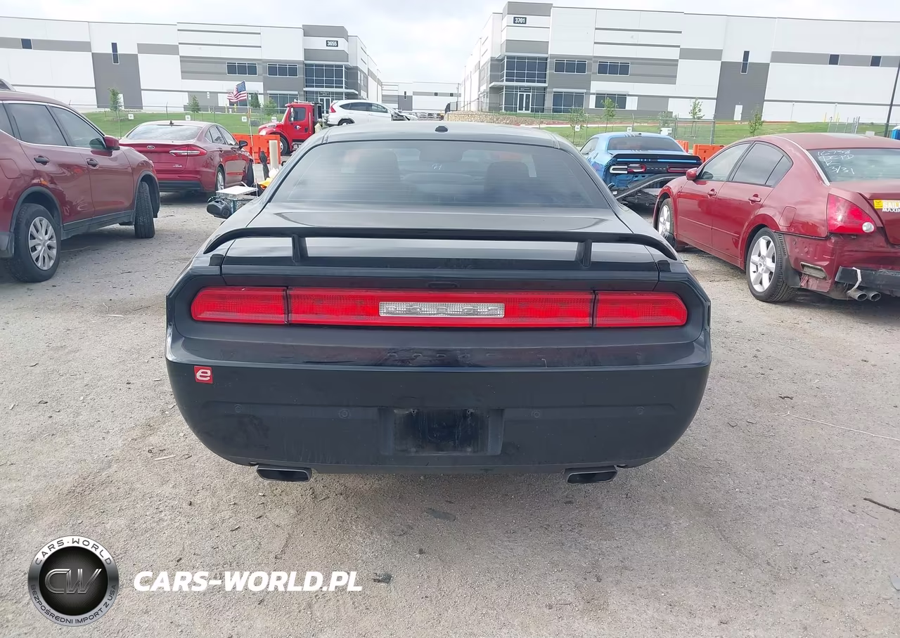 2013 Dodge Challenger R-T Plus VIN:2C3CDYBTXDH570066 - 16