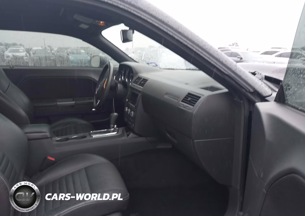 2013 Dodge Challenger R-T Plus VIN:2C3CDYBTXDH570066 - 5